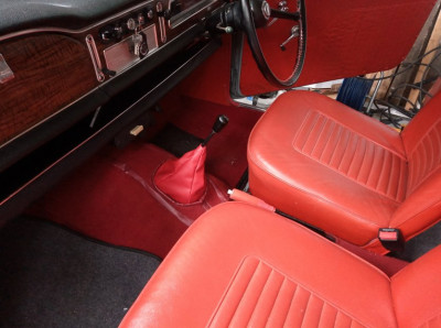 Interior.jpg